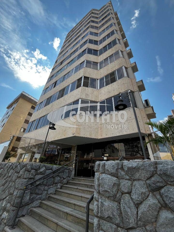 Apartamento de 260 m² com 4 quartos no Gutierrez