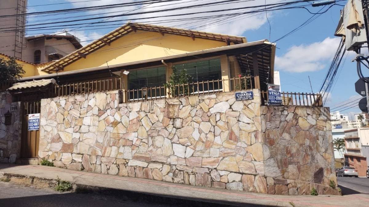 Casa de 345 m² com 2 quartos, Prado, Belo Horizonte