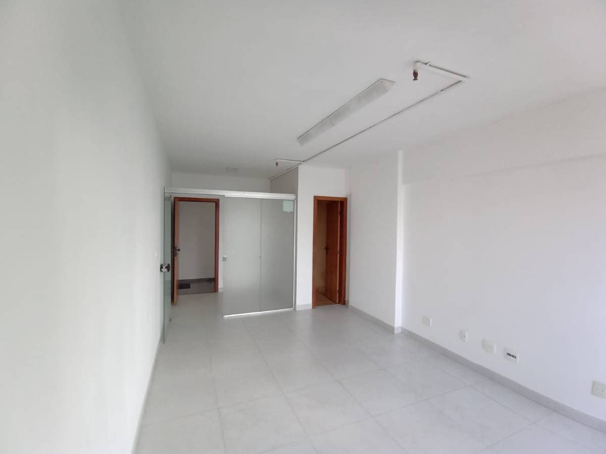 Sala de 28 m², Santo Agostinho, Belo Horizonte
