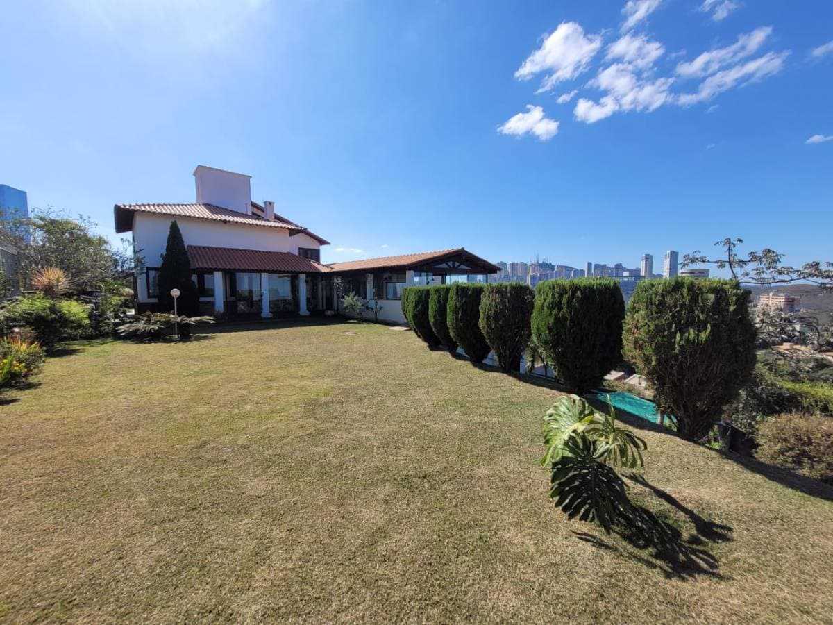 Casa em condomínio de 600 m² com 4 quartos, Village Terrasse, Nova Lima