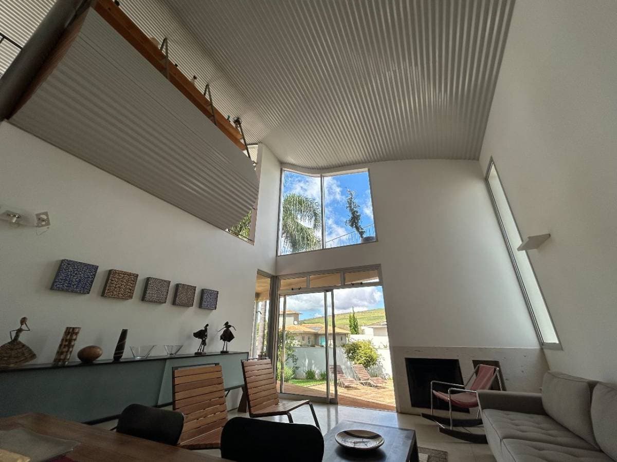 Casa em condomínio de 230 m² com 3 quartos, Alphaville Lagoa dos Ingleses, Nova Lima