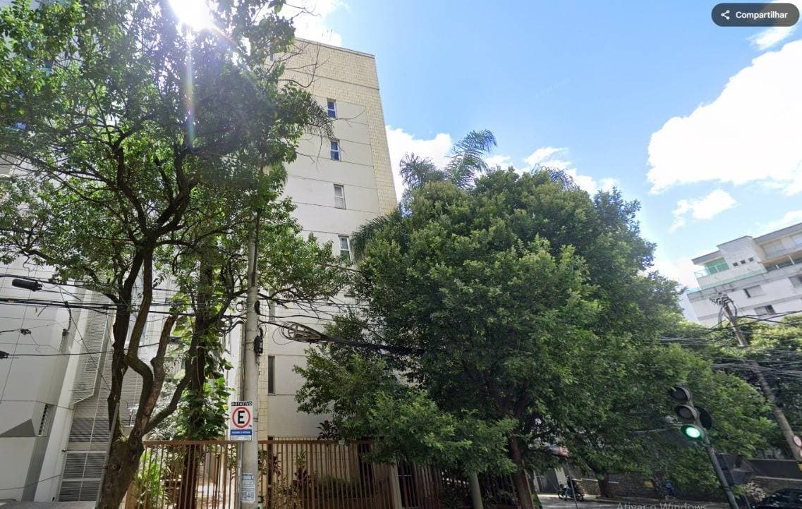 Apartamento de 110 m² com 4 quartos, Lourdes, Belo Horizonte